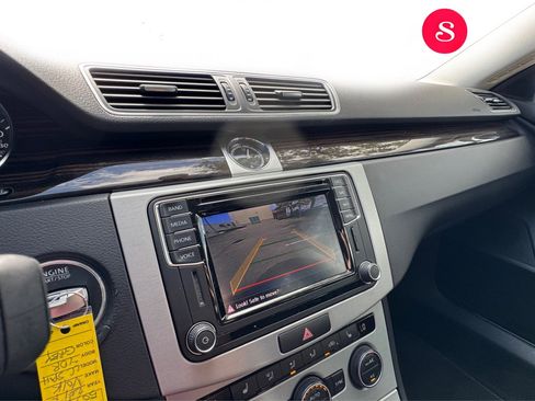 Used 2017 Volkswagen CC Sport image 15