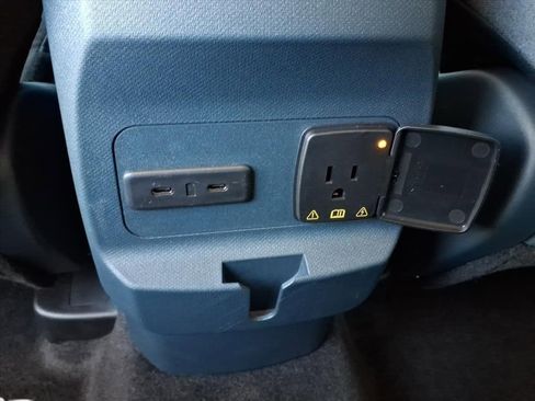 New 2025 Ford Maverick XLT w/ XLT Luxury Package image 17