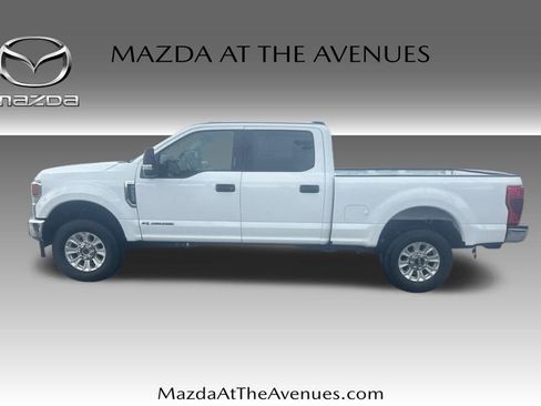 Used 2022 Ford F250 XLT w/ XLT Value Package AWD/4WD image 3