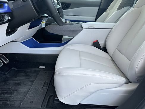 New 2025 Cadillac Optiq Luxury 1 image 14