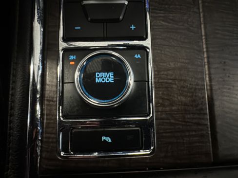 Used 2020 Ford Expedition Max Limited AWD/4WD image 29