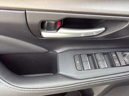 Used 2026 Toyota Grand Highlander AWD image 14