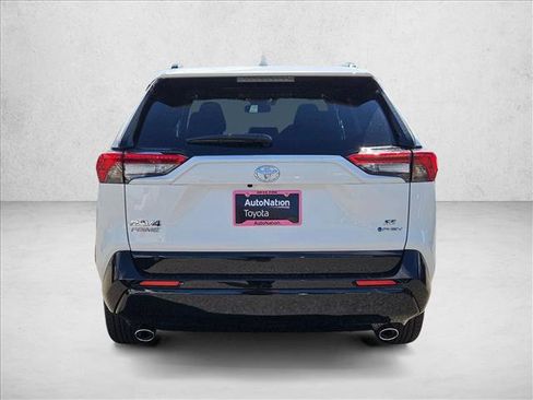 New 2025 Toyota RAV4 SE image 7