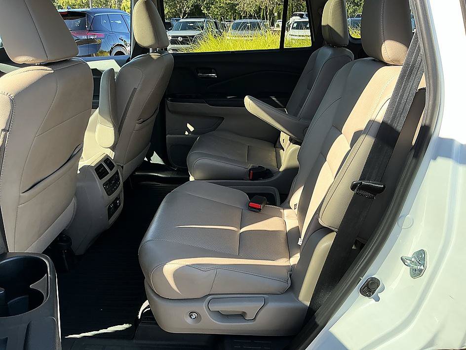 Used 2021 Honda Pilot Elite image 24