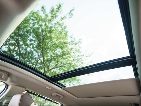 Certified 2024 Acura MDX SH-AWD w/ Technology Package image 33