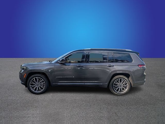 Used 2024 Jeep Grand Cherokee L Summit AWD/4WD image 2
