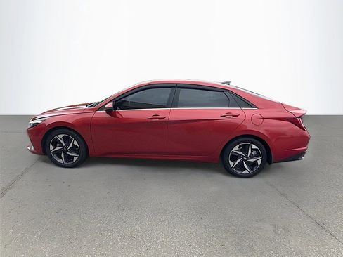 Used 2022 Hyundai Elantra Limited FWD image 7