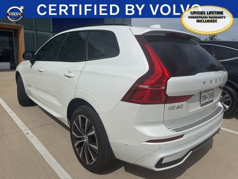 Used 2023 Volvo XC60 B5 Plus w/ Climate Package image 3