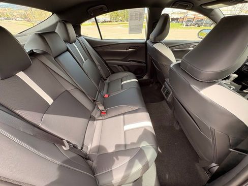 Used 2026 Toyota Camry SE FWD image 31