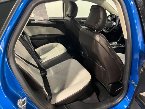 Used 2019 Ford Fusion SE w/ Equipment Group 151A image 33