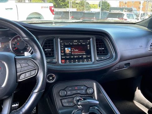Used 2022 Dodge Challenger R/T Scat Pack RWD image 5