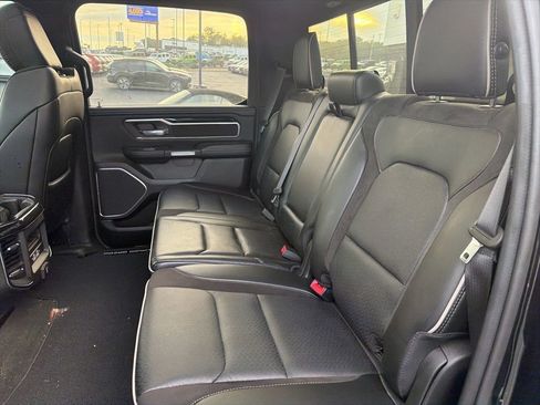 Used 2022 RAM 1500 Laramie AWD/4WD image 12