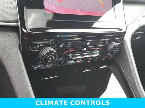 New 2025 Jeep Grand Cherokee L Altitude image 16