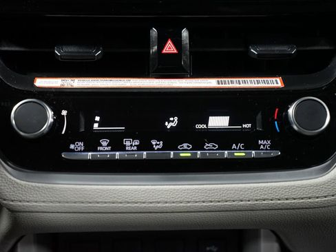 Certified 2025 Toyota Corolla Cross L image 20