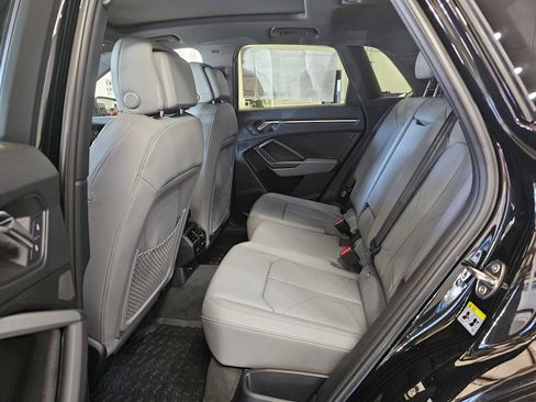 New 2025 Audi Q3 2.0T Premium image 16