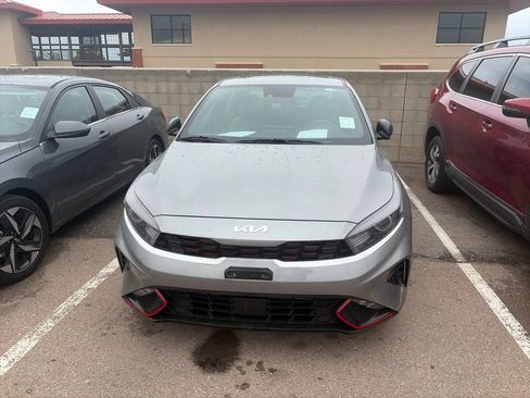 Used 2023 Kia Forte GT-Line w/ GT-Line Premium Package FWD image 2