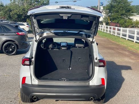 Used 2025 Ford Escape ST-Line FWD image 9