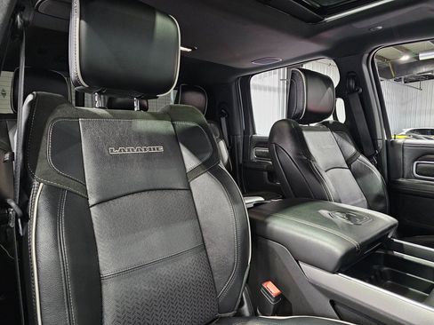 Used 2025 RAM 3500 Laramie image 36