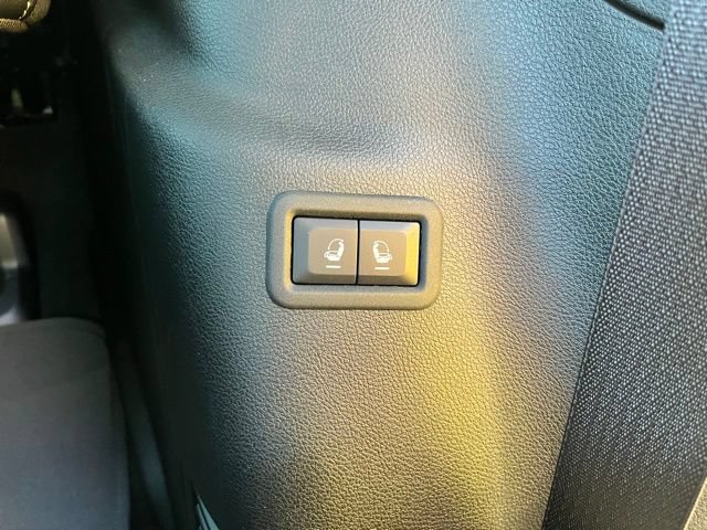 Used 2023 Jeep Wagoneer Series III w/ Premium Group I AWD/4WD image 27