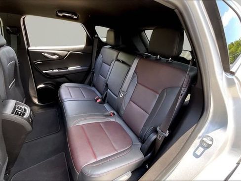Used 2022 Chevrolet Blazer RS FWD image 16