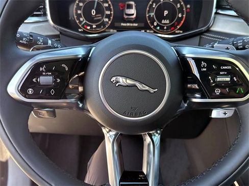 New 2025 Jaguar F-PACE R-Dynamic S image 25