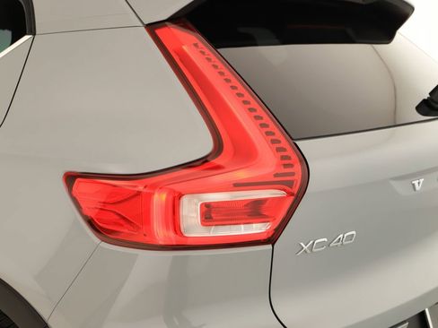 Used 2024 Volvo XC40 B5 Ultimate w/ Protection Package Premier AWD/4WD image 34