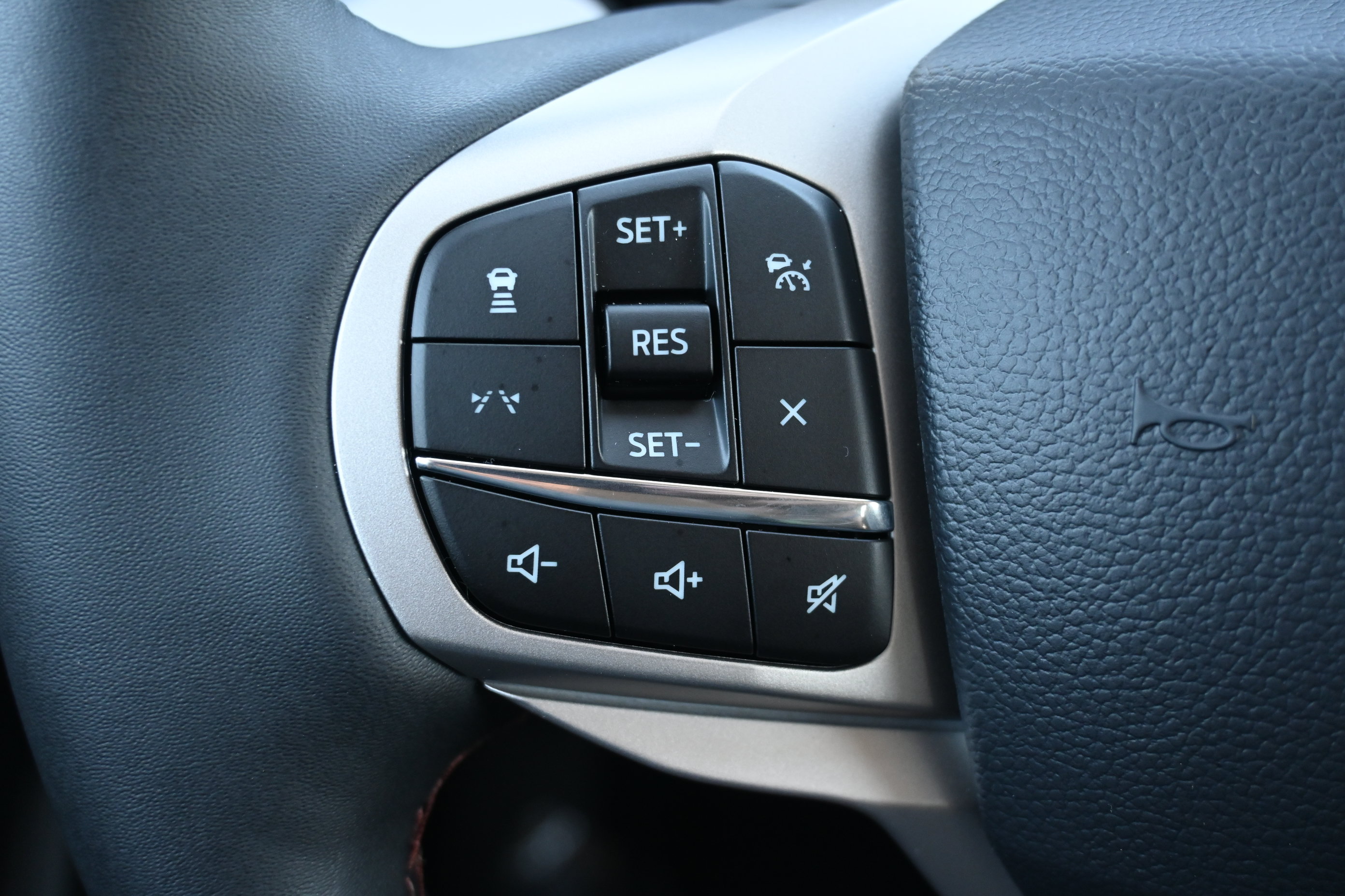 New 2026 Ford Explorer Active w/ Active Comfort Package RWD image 14