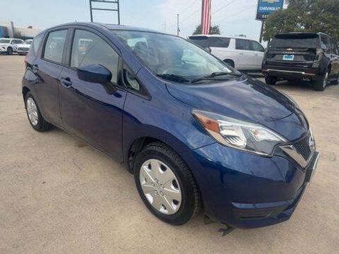 Used 2019 Nissan Versa Note SV FWD image 2
