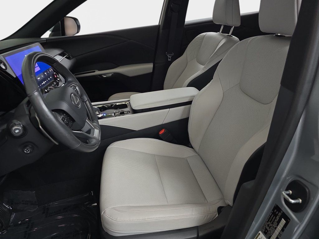Certified 2024 Lexus RX 350 Premium w/ Convenience Package AWD/4WD image 17