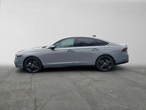 Used 2025 Honda Accord Sport image 6