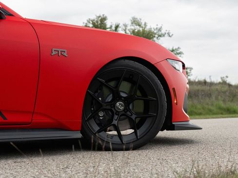 New 2025 Ford Mustang GT Premium w/ GT Performance Package image 15