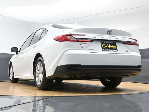 Used 2025 Toyota Camry LE FWD image 51