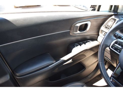 Used 2021 Kia Sorento EX w/ Panoramic Sunroof Package FWD image 22