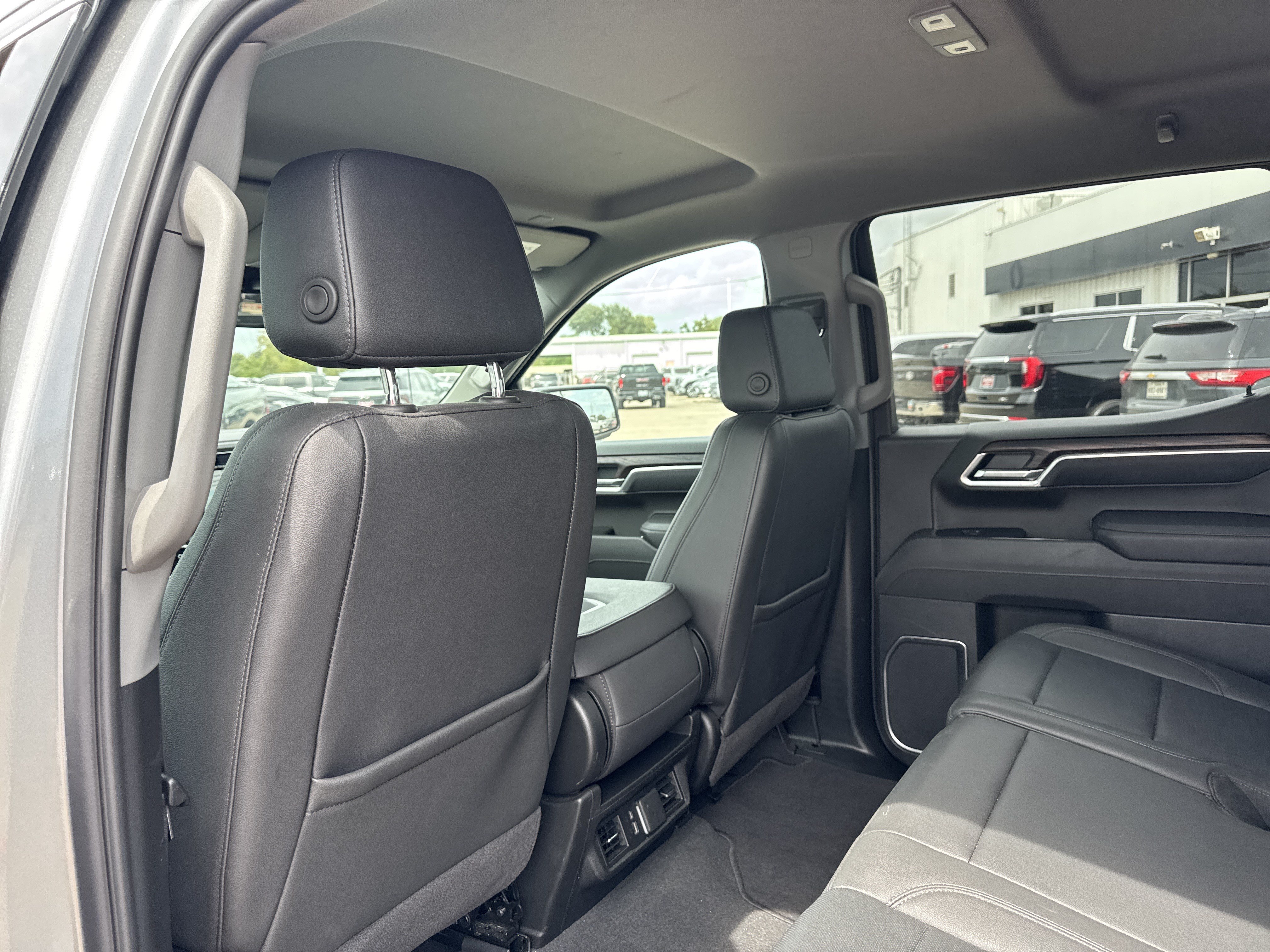 Used 2026 GMC Sierra 1500 SLT RWD image 8