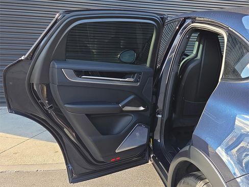 Used 2024 Porsche Cayenne Turbo GT image 16