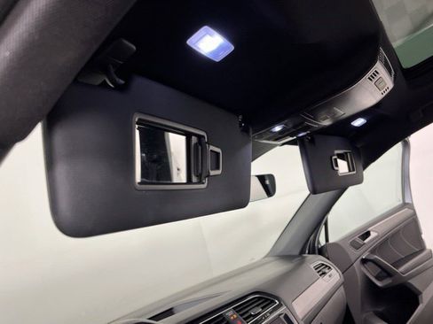 Used 2023 Volkswagen Tiguan SE R-Line FWD image 31