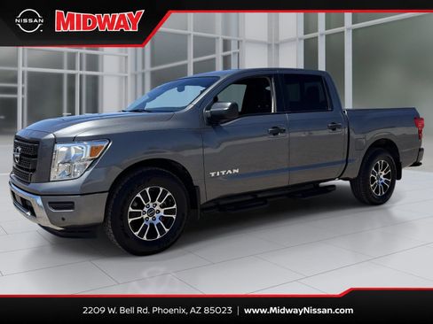 Used 2023 Nissan Titan SV w/ SV Convenience Package RWD image 1