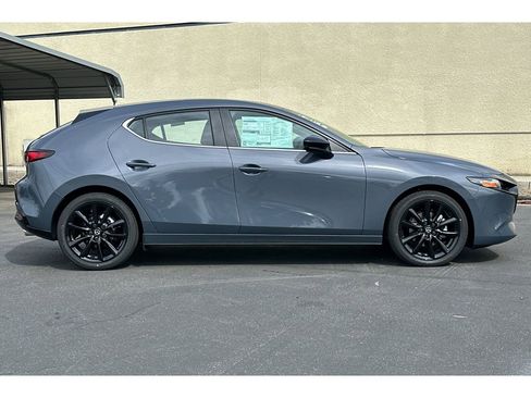 Used 2025 MAZDA MAZDA3 Carbon image 4