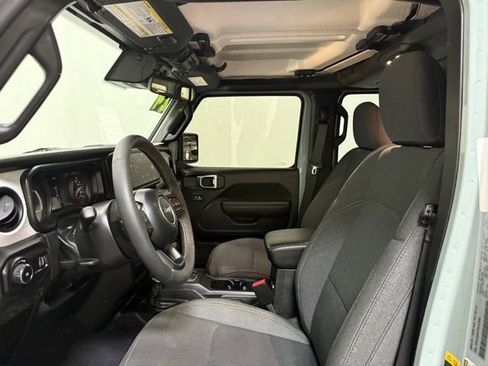 Used 2024 Jeep Wrangler Unlimited Sport AWD/4WD image 13