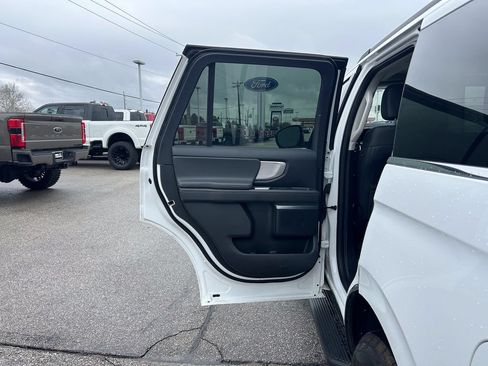 Certified 2025 Ford Expedition Active AWD/4WD image 16