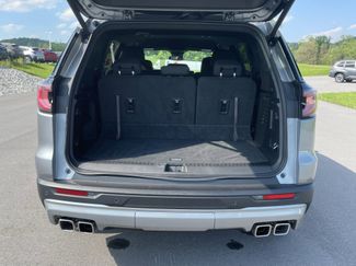 Used 2025 GMC Acadia Elevation AWD/4WD video 5