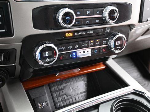 Used 2022 Ford F250 King Ranch w/ King Ranch Ultimate Package AWD/4WD image 19