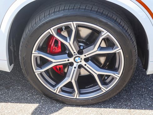 Used 2023 BMW X5 xDrive40i w/ M Sport Package image 9