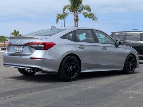 Used 2024 Honda Civic Sport image 12