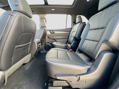 New 2026 Buick Enclave Avenir w/ Super Cruise Package image 17