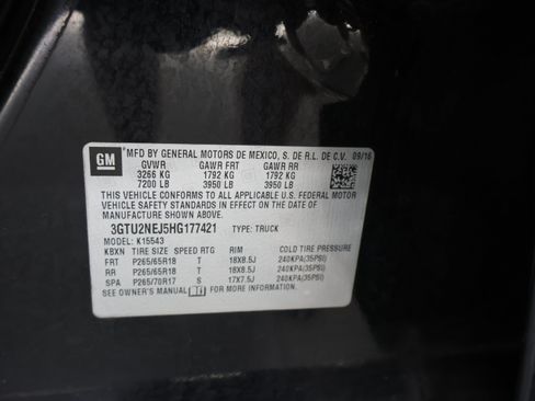 Used 2017 GMC Sierra 1500 SLT w/ Suspension Package, Off-Road AWD/4WD image 53