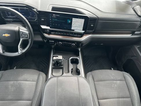 Used 2025 Chevrolet Silverado 1500 LT AWD/4WD image 12