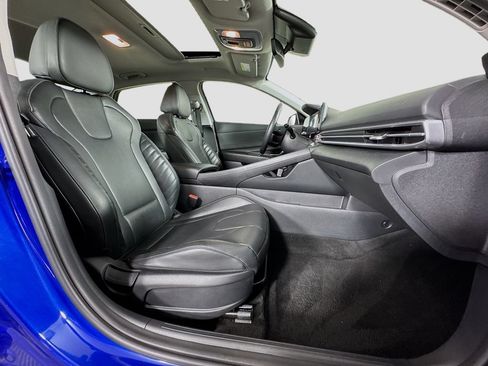 Used 2024 Hyundai Elantra Limited FWD image 30