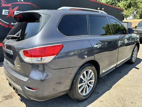 Used 2014 Nissan Pathfinder SL AWD/4WD image 7