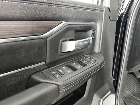 New 2026 RAM 3500 Laramie AWD/4WD image 21
